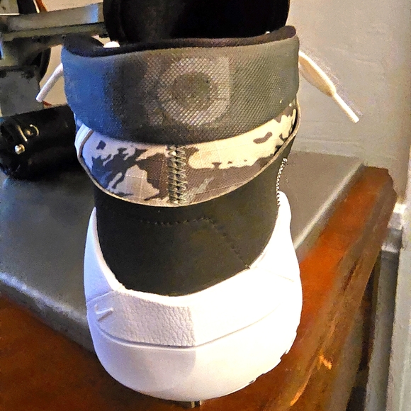 Custom KD 1/1 - Picture 3 of 5